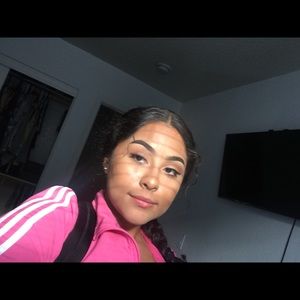 Meet your Posher, Ximena